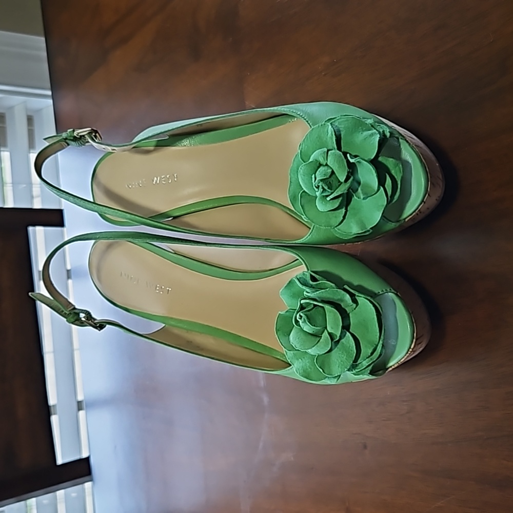 Womens shoes